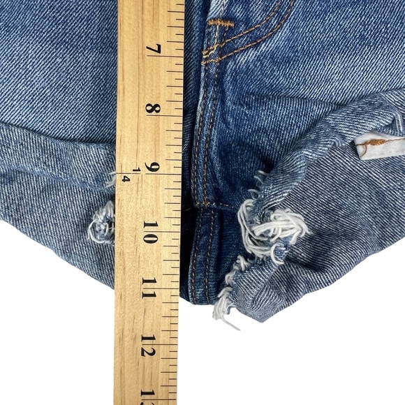 Levi's 501 Jean Shorts Womens Size 26 Distressed Denim Blue - Picture 12 of 14